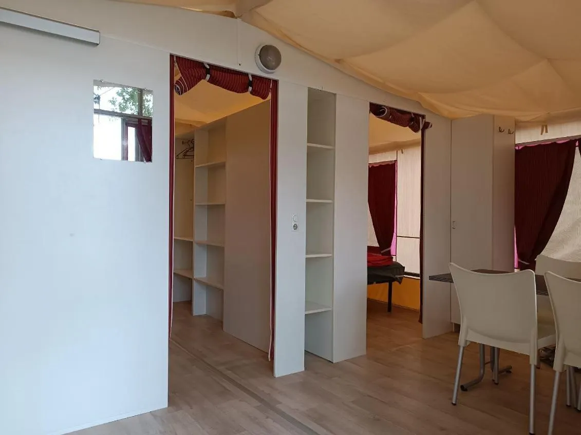 Chalet Lodge Joyeuse