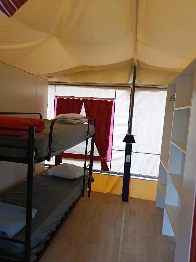 Chalet Lodge Joyeuse Campsite